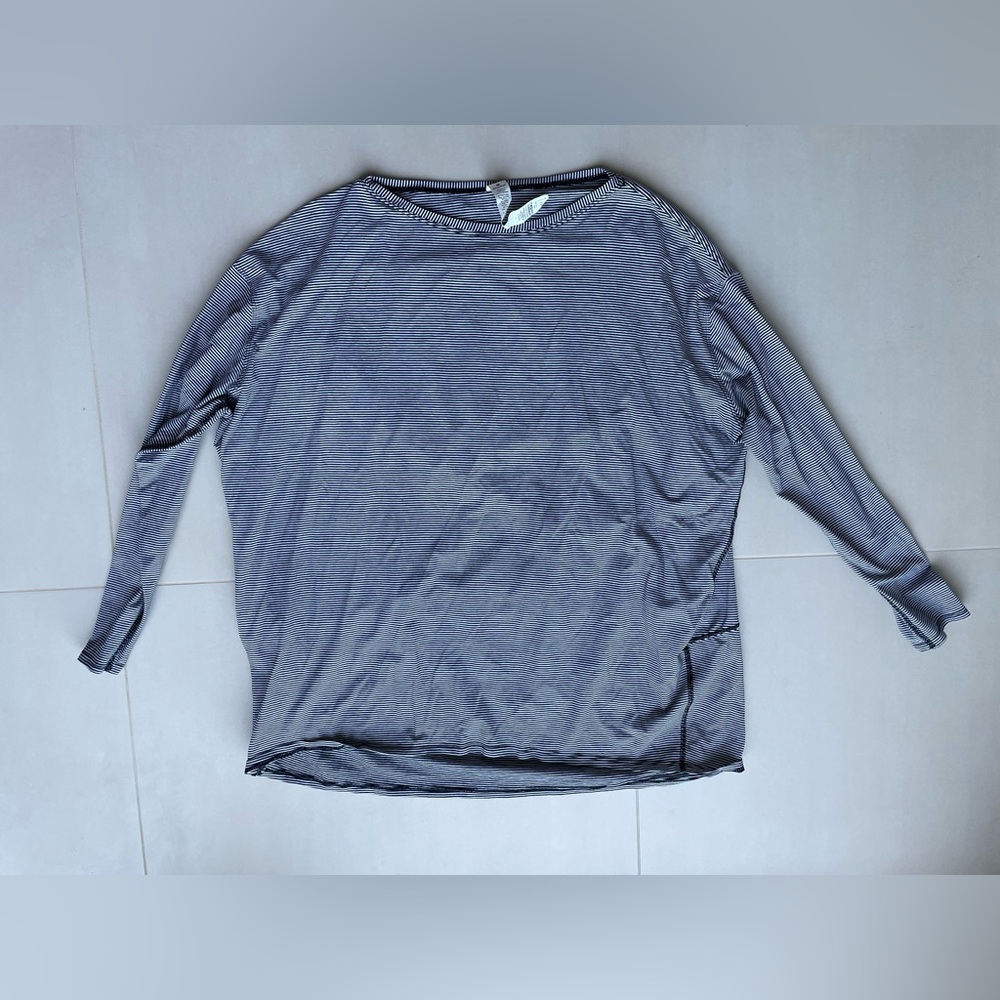 Lululemon Back in Action long sleeve shirt size 14